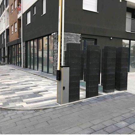 Twins Apartments Čačak Eksteriør billede