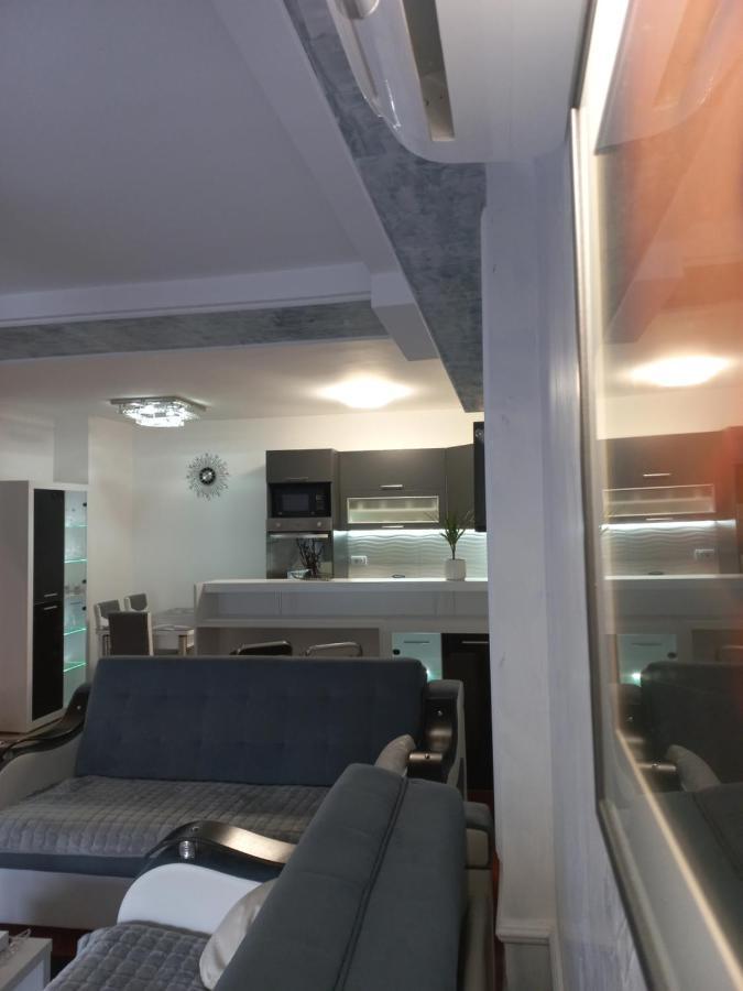 Twins Apartments Čačak Eksteriør billede
